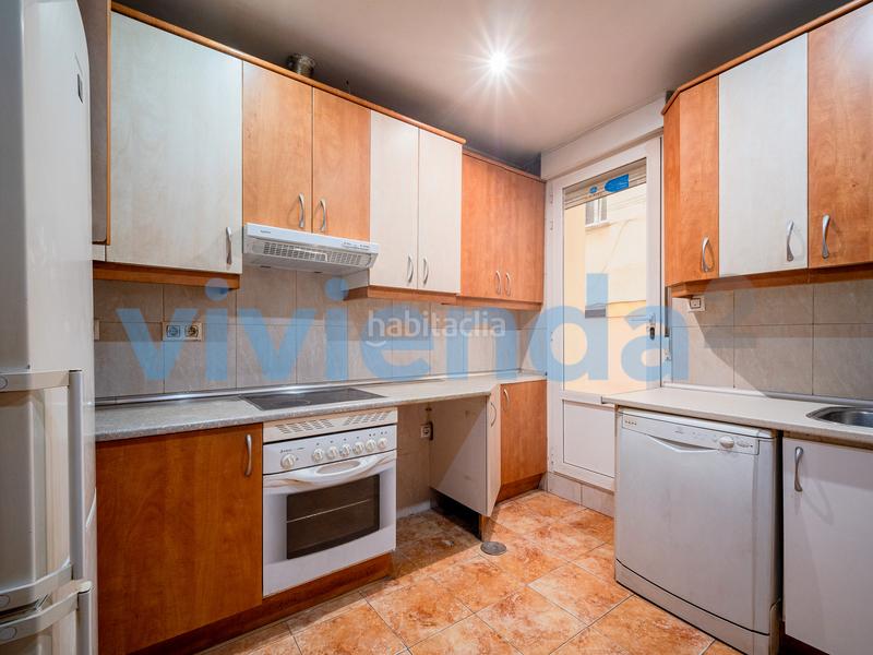 Foto b66624e4-5d9b-4117-b823-2b0cc3dfff1c. Alquiler piso  en Delicias, 107 m2, 4 dormitorios, 2 baxf1os, 1.995 euros en Madrid