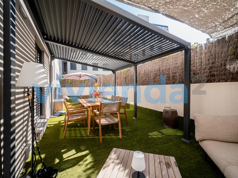 Foto a8b021df-49c5-43b7-b526-0b97e17e347e. Flat with heating parking pool in Sanchinarro Madrid