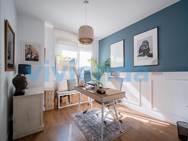 Foto d755b868-64ca-4dc5-bb2c-92cf2d84bb15. Flat with heating parking pool in Sanchinarro Madrid