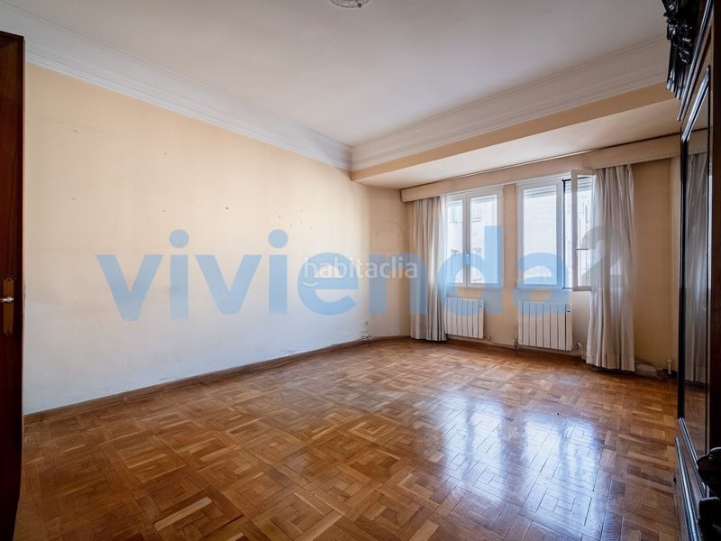 Foto ddb1fd17-8d69-4f03-9fa0-4e31870e79fe. Pis amb calefacció a Goya Madrid