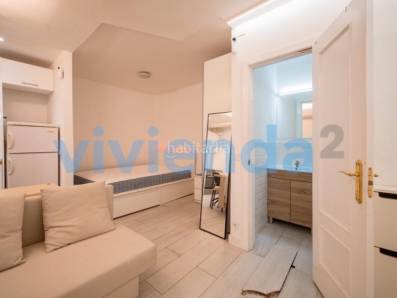 Foto b0f5ab4c-ae7f-4b35-ac73-99e2b2ae8d38. Monolocale con riscaldamento in Almagro Madrid