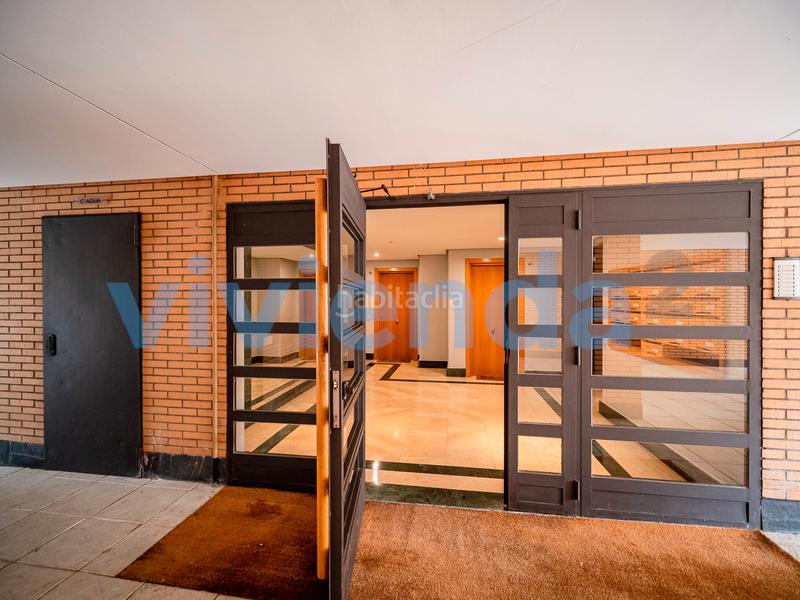 Foto 7c7c6451-d4b8-47d5-ad84-d4aaf13204ed. Pis amb calefacció aparcament a Sanchinarro Madrid