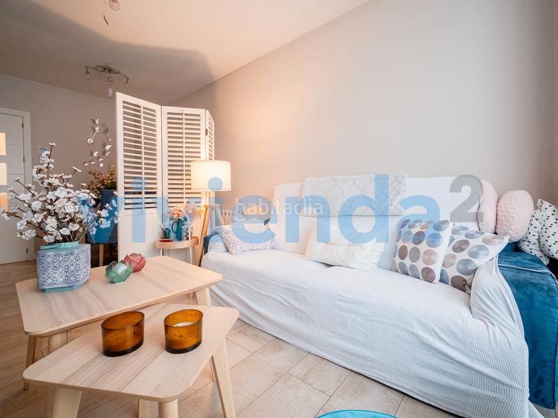 Foto c69692fd-7393-42cc-aca0-26caa0f37f10. Pis amb calefacció aparcament a Sanchinarro Madrid