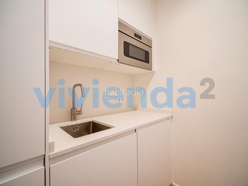 Foto 0e7fcec7-6fd6-4288-8b32-cd2d35596992. Lloguer pis amb calefacció a Adelfas Madrid