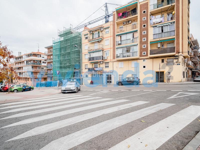 Foto c3e5f997-3f91-4a29-8e26-f9b854ddf058. Flat with heating in San Isidro Madrid