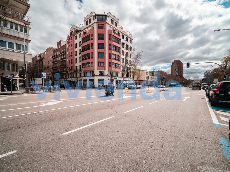 Foto 726654f1-c7b1-4ab8-bb1e-cbd99a23e5e9. Pis amb calefacció a Recoletos Madrid