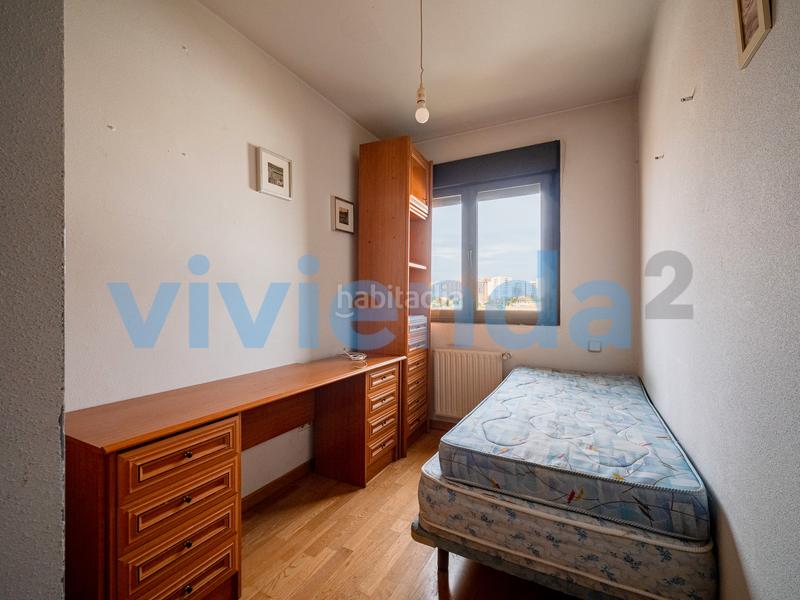 Foto 5ce92f07-8887-412b-a680-ff77d6eebbc5. Pis amb calefacció aparcament piscina a Palomeras Sureste Madrid