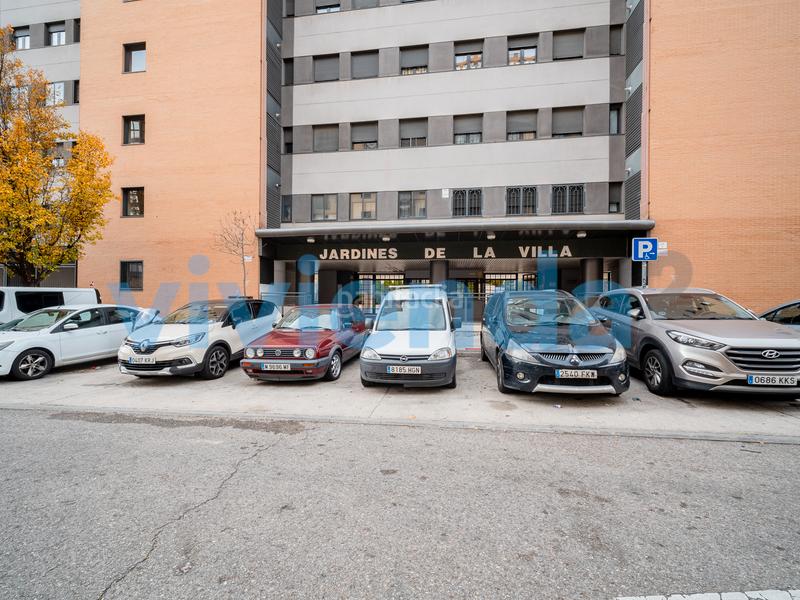 Foto 7908d4ba-f550-48f0-acd0-3d2f7320853e. Pis amb calefacció aparcament piscina a Palomeras Sureste Madrid
