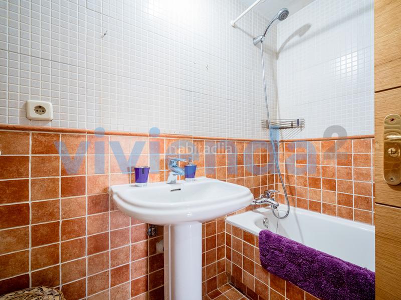 Foto 92cfa37f-1a4c-4d8b-9944-42892d481067. Pis amb calefacció aparcament piscina a Palomeras Sureste Madrid