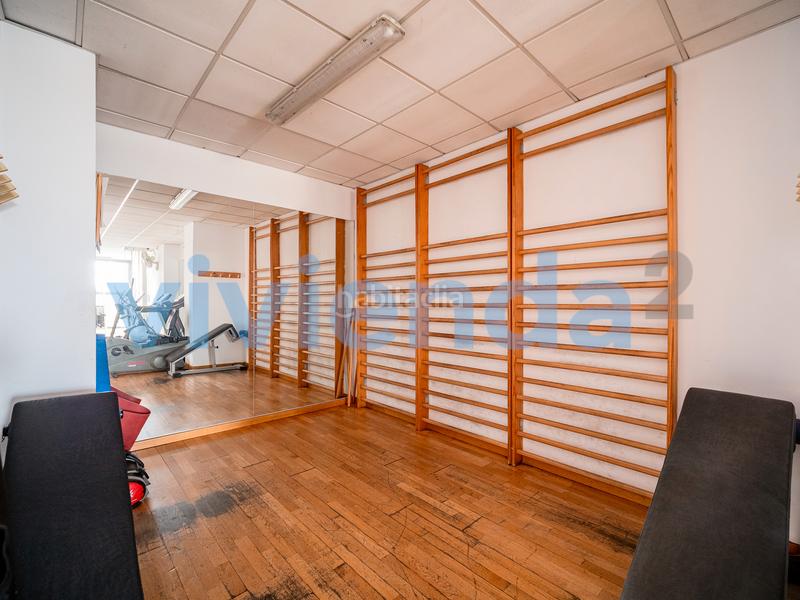 Foto ea6d718f-fe16-4aa2-b0d8-da3fb19a91a4. Pis amb calefacció aparcament piscina a Palomeras Sureste Madrid