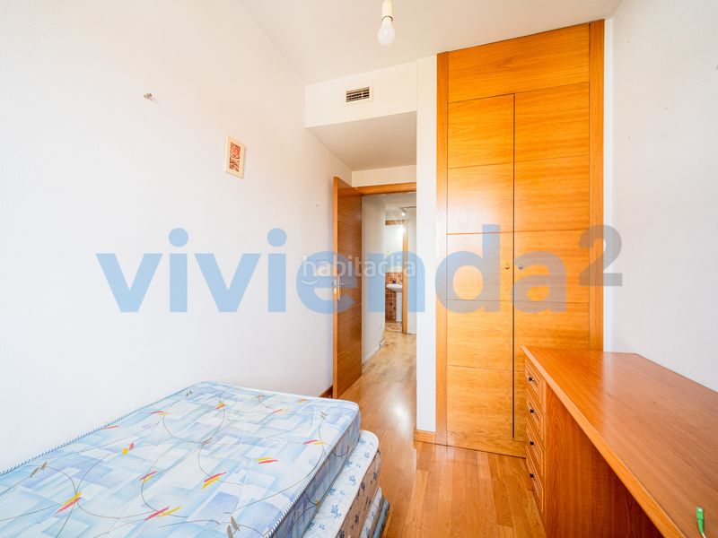 Foto 1ab96efb-a59f-4e4e-9a35-3dd7c7a5cfb1. Pis amb calefacció aparcament piscina a Palomeras Sureste Madrid