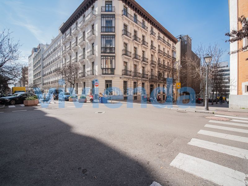 Piso en Castellana, 68 m2, 3 dormitorios, 1 baxf1os, 781.800 euros en Madrid - Imagen 4