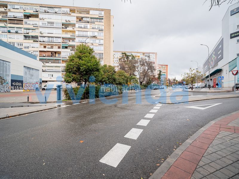Foto 67f058d9-e384-4d5b-a2fd-96d754a6fa27. Aparcament cotxe a Concepción Madrid