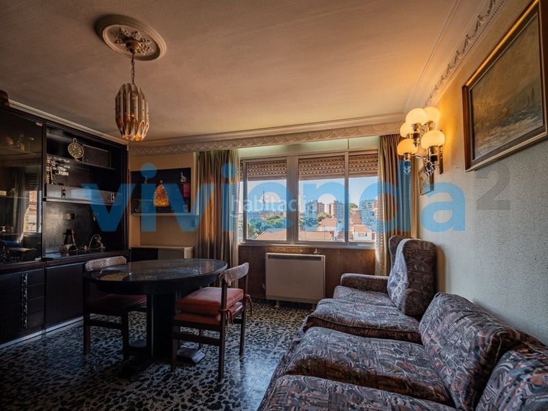 Piso en apxf3stol santiago, 63 m2, 3 dormitorios, 1 baxf1os, 272.000 euros en Madrid