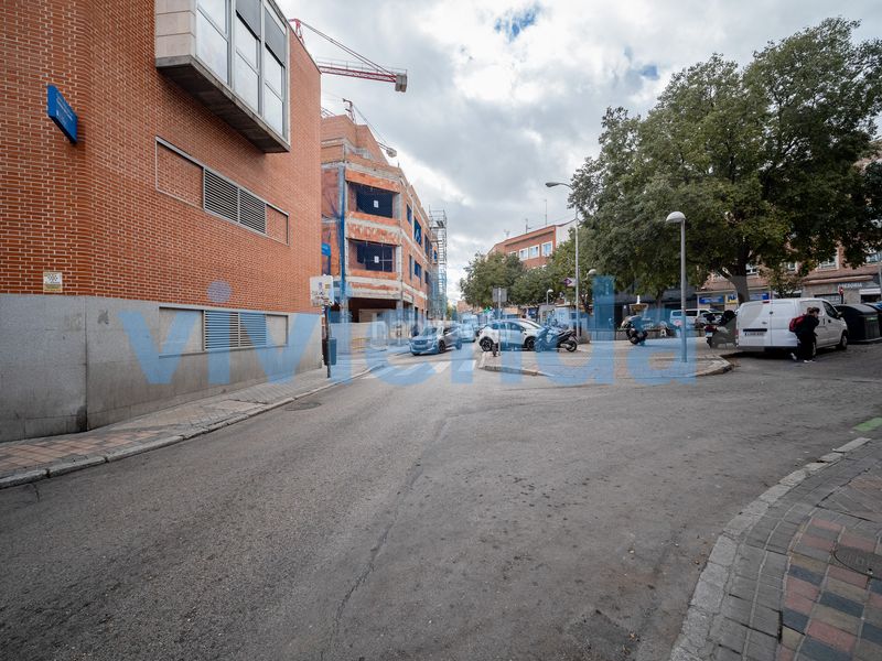 Foto ad275ecb-5d62-4271-a465-089bc1b169a9. Pis amb calefacció a Almendrales Madrid