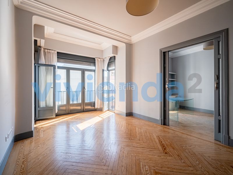 Foto 2b93044c-fdf9-49cc-af6d-4c520a5e64bd. Pis amb calefacció a Justicia-Chueca Madrid