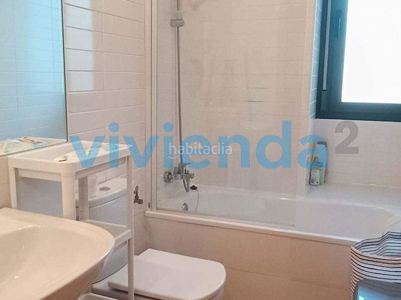 Foto e44a912d-7428-4164-9567-58ddfd0894bc. Pis amb calefacció aparcament a Guindalera Madrid
