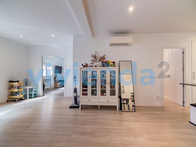 Foto b7ad9a32-a455-4aa6-b9dc-7dba2a6d5aa5. Pis amb calefacció aparcament a Prosperidad Madrid