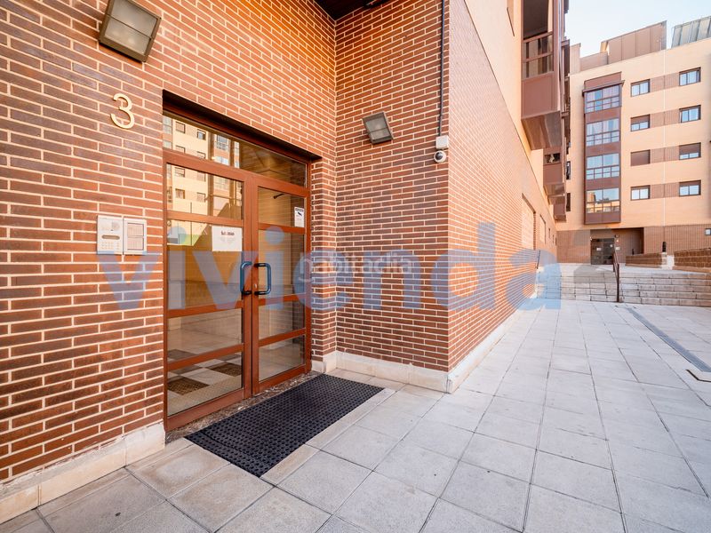 Foto 428969b2-b154-40d3-bac3-506def09f967. Pis amb calefacció aparcament piscina a Rejas Madrid