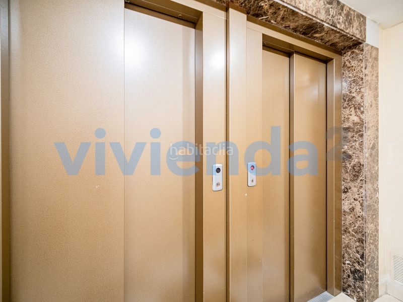 Foto a8aa1cb2-7c3c-4f98-89ba-a3671bd8f4e4. Pis amb calefacció aparcament piscina a Rejas Madrid