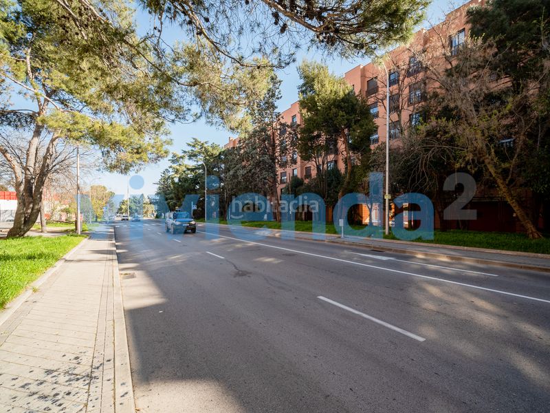 Foto af54bee7-e79a-4d4e-83a0-55f4c79f5395. Pis amb calefacció aparcament piscina a Rejas Madrid