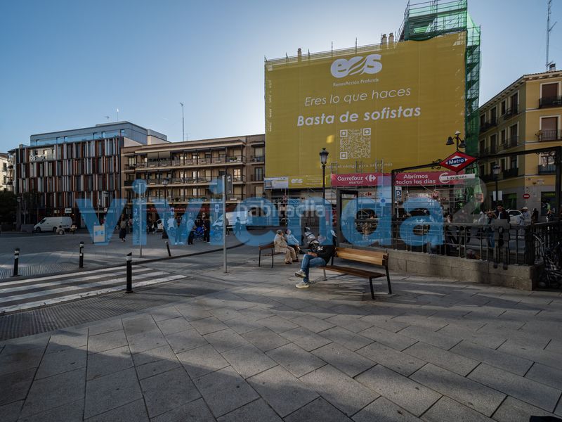Foto bb1e823f-3f43-461a-ba1f-76ed43ae0ba5. Pis amb calefacció a Embajadores-Lavapiés Madrid