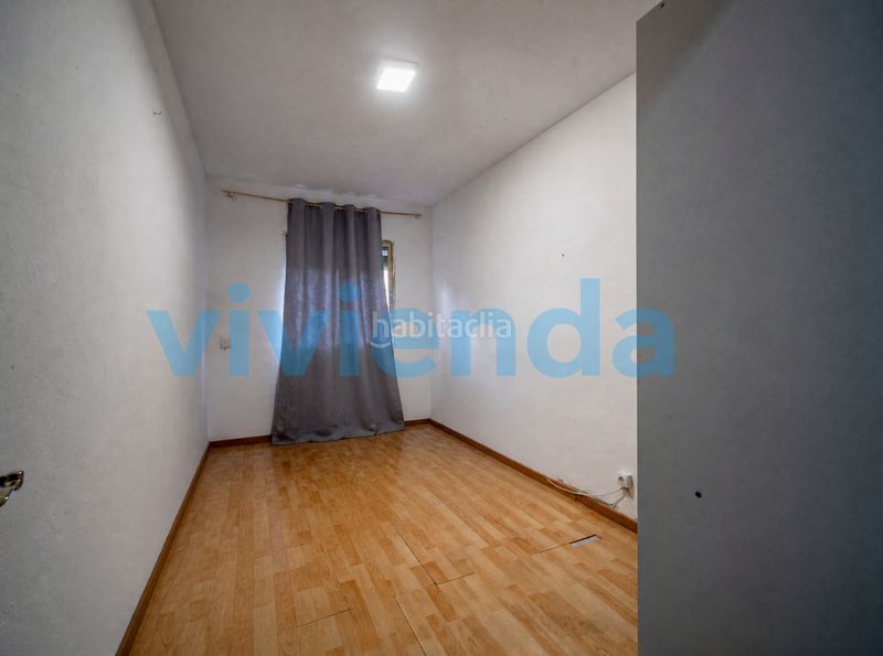 Foto e9069560-6426-46c0-9c6a-c105e31537c6. Pis a Almendrales Madrid