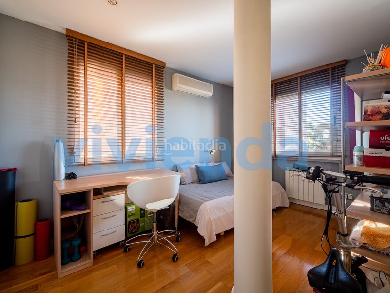 Foto 0dada174-49c1-4705-ada5-9a7e099336a7. Pis amb calefacció aparcament piscina a Nueva España Madrid