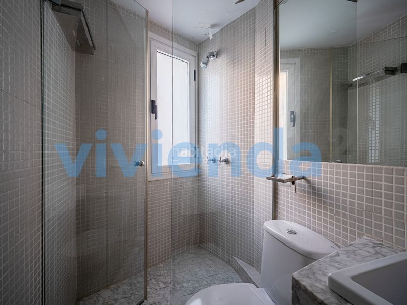 Foto 3465f15b-7b27-4122-bcaa-903e0ab3a802. Pis amb calefacció aparcament piscina a Nueva España Madrid