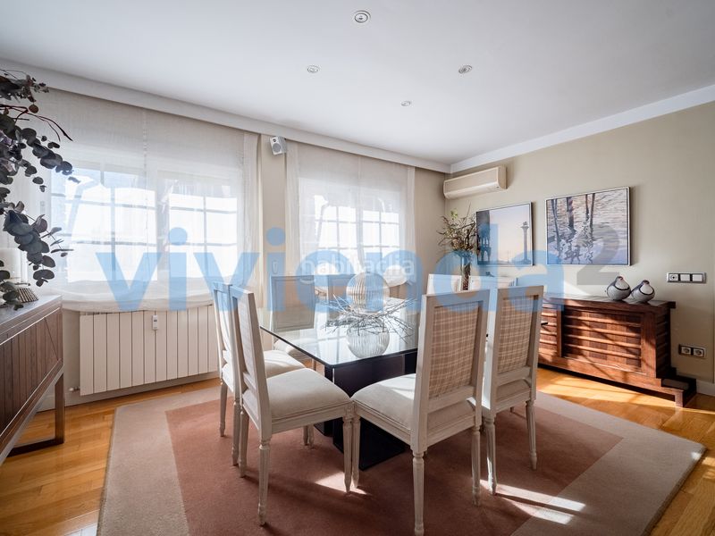 Foto 8e55ef3c-3aea-46a3-9abf-6cf9caa2b4a0. Pis amb calefacció aparcament piscina a Nueva España Madrid