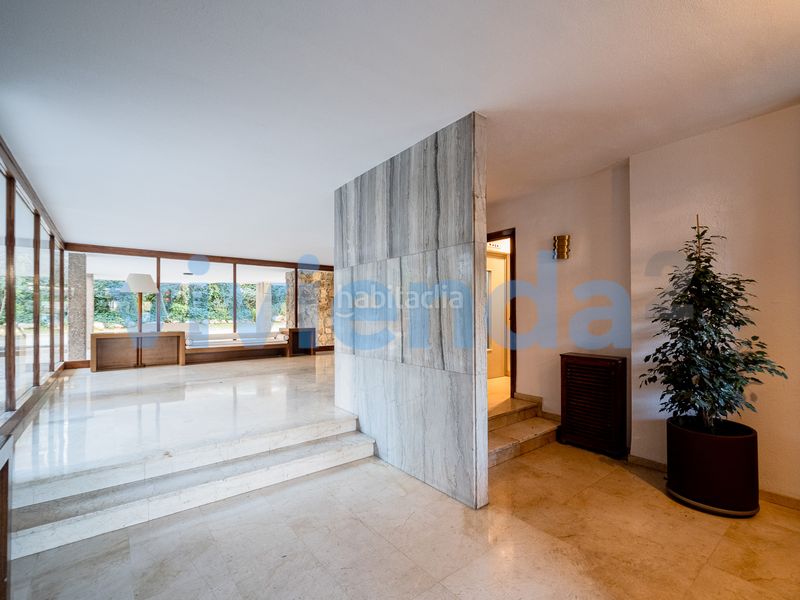 Foto f6c7dc58-af37-46f6-90b6-ae48f1ce18d8. Pis amb calefacció aparcament piscina a Nueva España Madrid