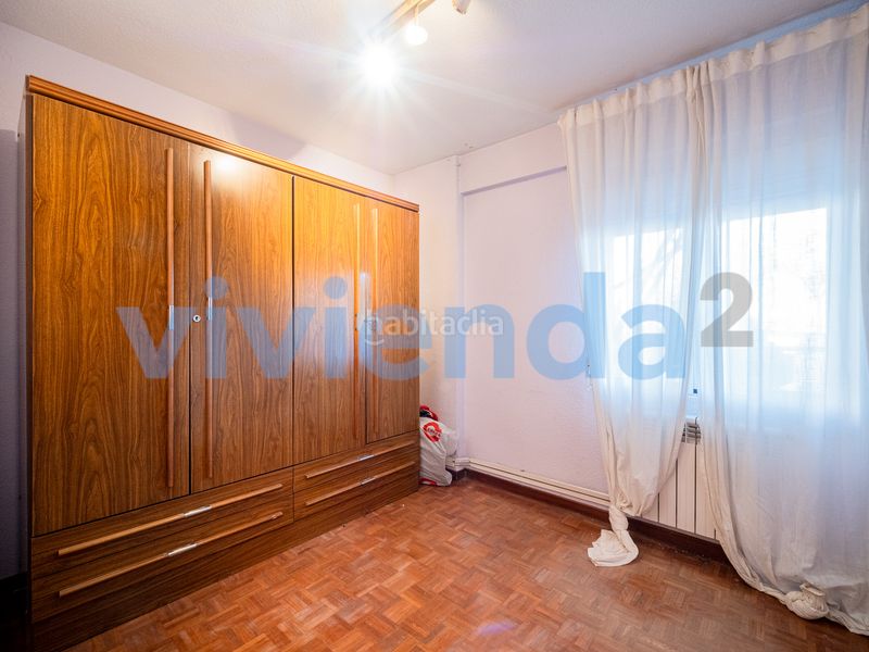 Foto c823c0e2-ca3d-4410-b537-72cde01562c1. Pis amb calefacció a Apóstol Santiago Madrid