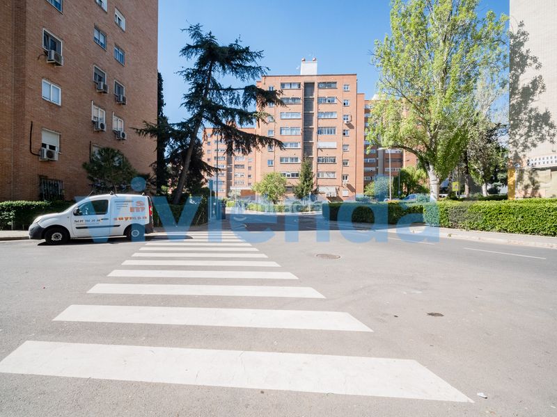 Foto d7808e3f-8a51-48df-8896-62346ec457be. Pis amb calefacció a Apóstol Santiago Madrid