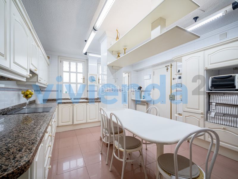 Foto f904c601-5ea8-404f-8e82-5472a27c721b. Pis amb calefacció a Apóstol Santiago Madrid