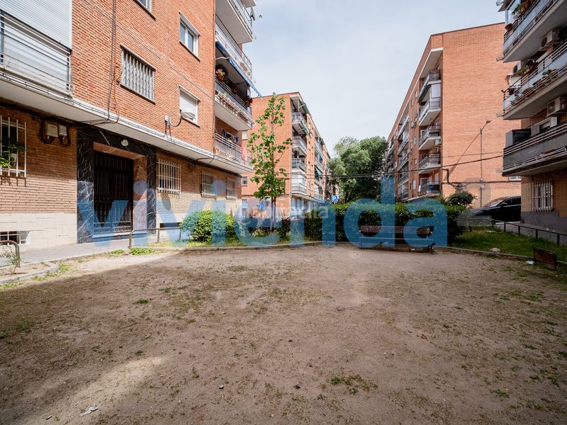 Foto a02ee747-c855-4de9-b342-99f1d197107f. Pis a Los Cármenes Madrid