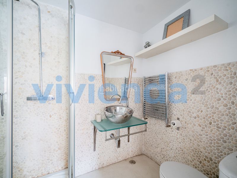 Foto 0b9ed4d3-a79c-41ae-ac3a-57383f6920c6. Pis amb calefacció aparcament piscina a Sanchinarro Madrid