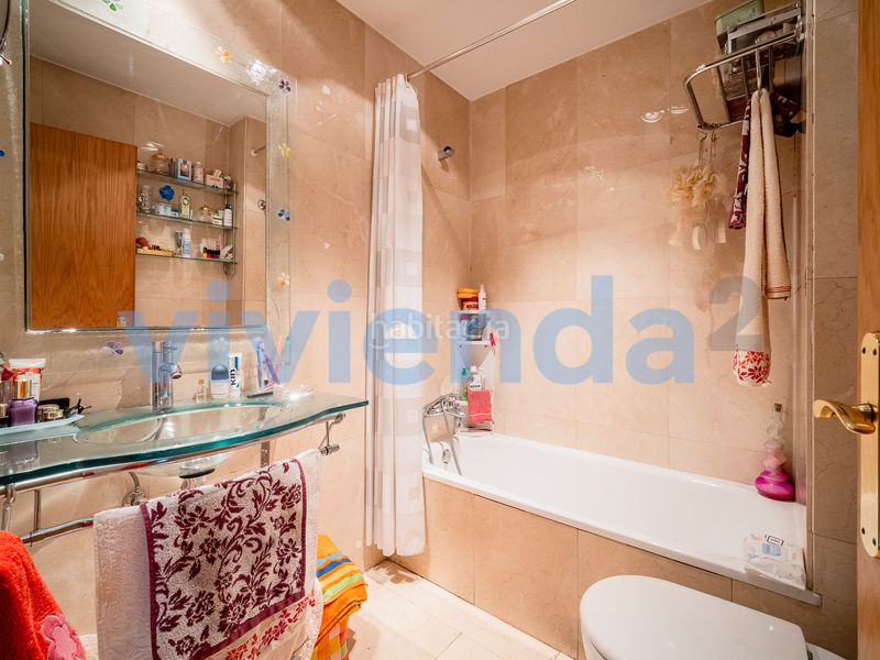 Foto d0b306e4-849e-415c-877f-37b68ab22a40. Pis amb calefacció aparcament piscina a San Pascual Madrid
