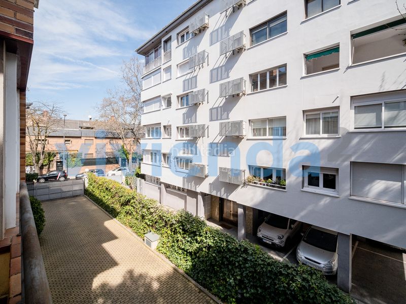 Foto f193cfc6-0e20-483e-bc72-f0d5b787f67a. Pis amb calefacció aparcament piscina a San Pascual Madrid