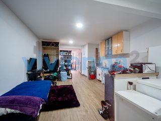 Local Comercial  Calle de juan pascual. Local en pueblo nuevo, 74 m2, 0 dormitorios, 1 baxf1os, 199.000