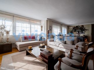 Etagenwohnung  De francisco suarez. Piso en nueva espaxf1a, 162 m2, 3 dormitorios, 3 baxf1os, 1.950.