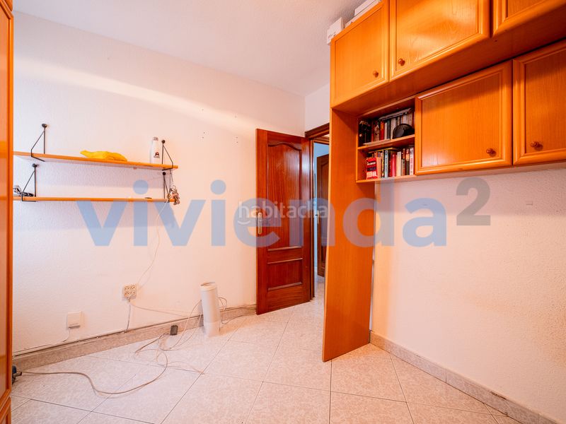 Foto c00eed1d-c46f-475a-a8de-7e9b9c7eec0f. Pis amb calefacció a Peñagrande Madrid