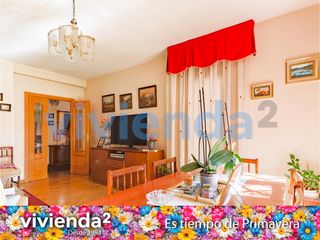 Flat  Calle de esteban carros. Piso en entrevxedas, 135 m2, 3 dormitorios, 2 baxf1os, 289.000 e