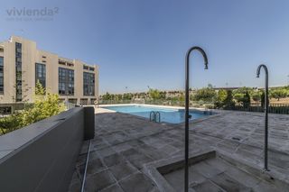 Flat in Calle Manuel Pombo Angulo
