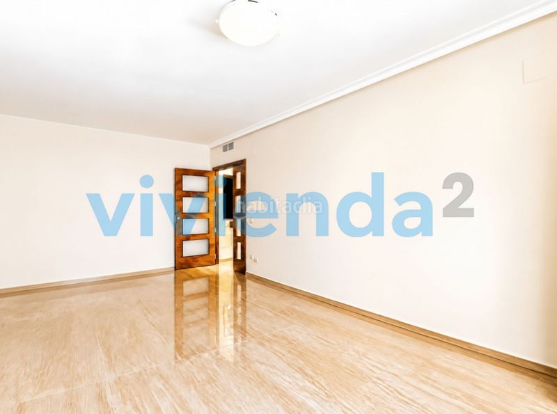Foto aefb1b82-799a-43e9-be3a-f64e74b1ad8d. Pis amb calefacció aparcament piscina a Legazpi Madrid