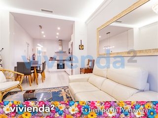 Flat  Calle de la cabeza. Piso en embajadores, 95 m2, 3 dormitorios, 2 baxf1os, 787.000 eu