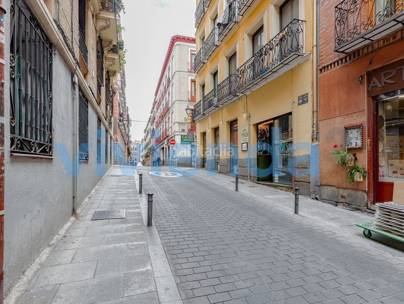 Foto ca43b7c9-6c26-42ce-830c-c29a4d7f5f21. Pis amb calefacció a Embajadores-Lavapiés Madrid