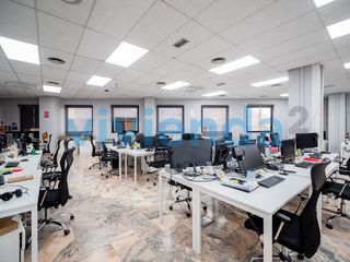 Büro  Calle maria tubau. Oficina en el goloso, 418 m2, 0 dormitorios, 2 baxf1os, 682.000