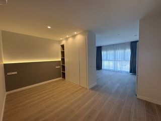 Location Appartement  Calle san serapio. Piso en almendrales, 55 m2, 1 dormitorios, 1 baxf1os, 1.150 euro