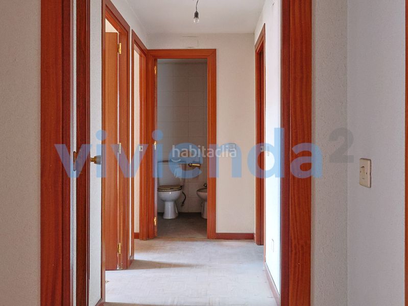 Foto e097b814-e770-4238-856c-5855a0ca5206. Pis amb calefacció aparcament a Los Rosales Madrid