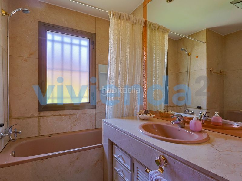 Foto d5b918b7-4d96-446b-81eb-442ae32fcff8. Pis amb calefacció aparcament piscina a San Juan Bautista Madrid